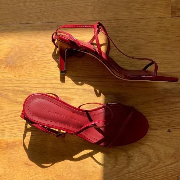 Zara Strappy Sandals Burgundy Sandals - Picture 3 of 4